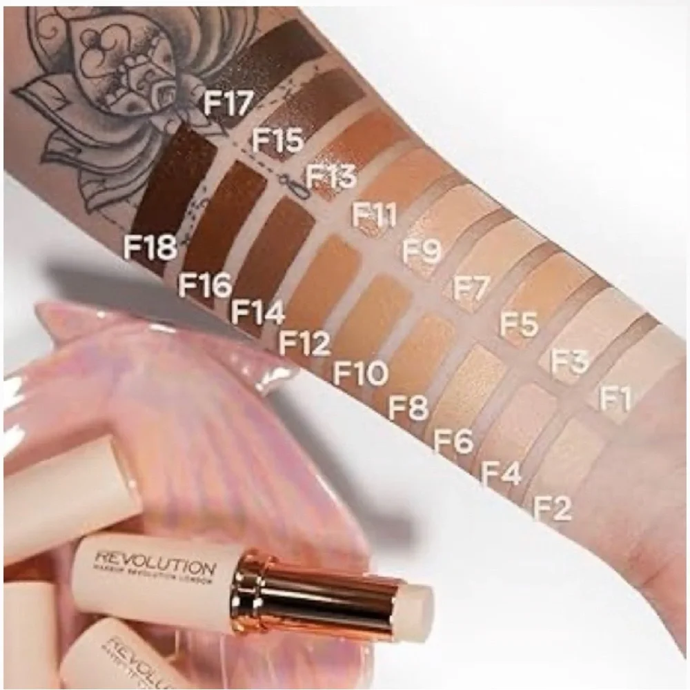 Makeup Revolution Fast Base Stick Foundation F1 Light Cream New